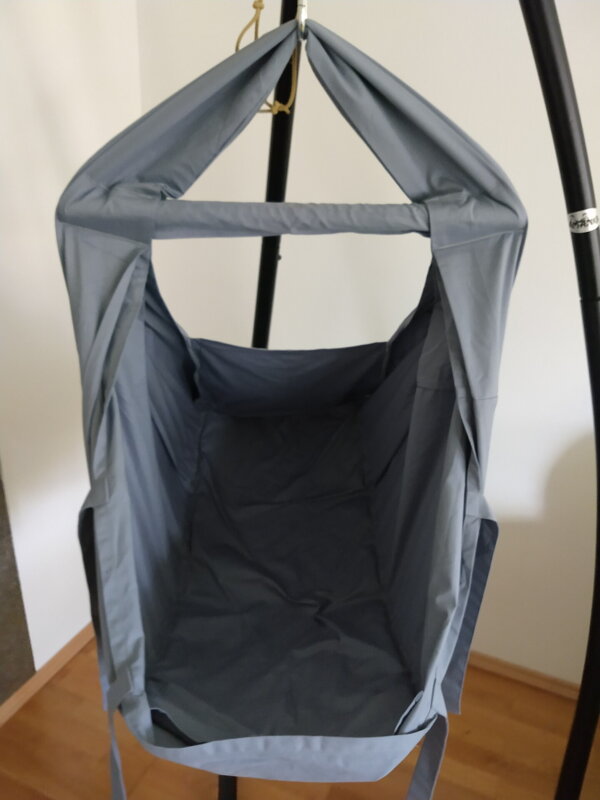 Hacka pre bábätko Modro sivá, šnúrky Hacka pre bábätko Modro sivá, šnúrky